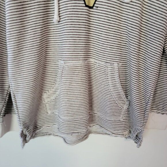 Blue 84 Hoodie Unisex Sz M Vanderbilt University Pullover Gray Raw Hem Kangaroo - Picture 5 of 9